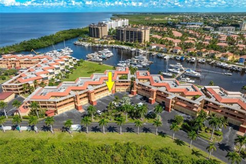 Condo in Punta Gorda, Florida, 3 bedrooms  № 1909566 - photo 2