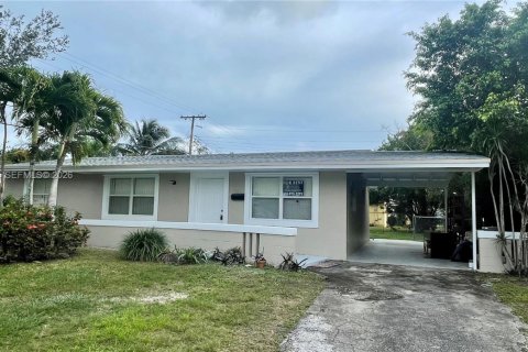 Снять в аренду виллу или дом в Майами, Флорида 3 спальни, 101.45м2, № 2006281 - фото 2