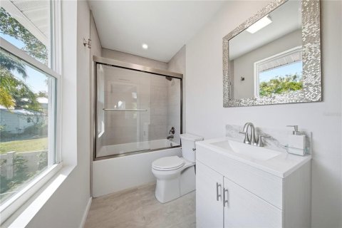 Villa ou maison à vendre à Clearwater, Floride: 3 chambres, 170.29 m2 № 2136779 - photo 29