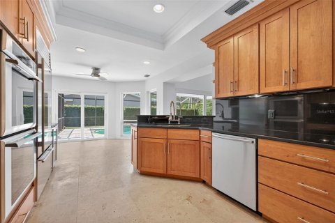 Villa ou maison à vendre à Tampa, Floride: 4 chambres, 255.85 m2 № 1904980 - photo 15