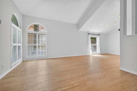 Villa ou maison à vendre à Tampa, Floride: 4 chambres, 255.85 m2 № 1904980 - photo 4