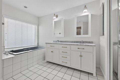 Villa ou maison à vendre à Tampa, Floride: 4 chambres, 255.85 m2 № 1904980 - photo 27