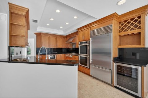 Villa ou maison à vendre à Tampa, Floride: 4 chambres, 255.85 m2 № 1904980 - photo 10