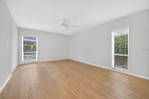 Villa ou maison à vendre à Tampa, Floride: 4 chambres, 255.85 m2 № 1904980 - photo 26