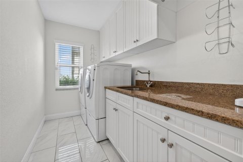 Villa ou maison à vendre à Tampa, Floride: 4 chambres, 255.85 m2 № 1904980 - photo 24