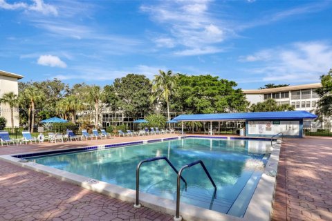 Condo in Coconut Creek, Florida, 2 bedrooms  № 1462218 - photo 30