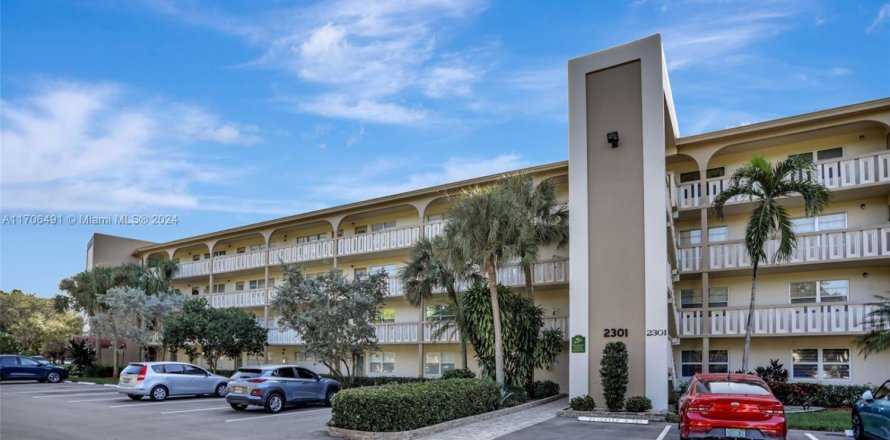Condo in Coconut Creek, Florida, 2 bedrooms № 1462218