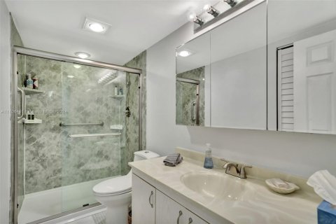Condo in Coconut Creek, Florida, 2 bedrooms  № 1462218 - photo 18