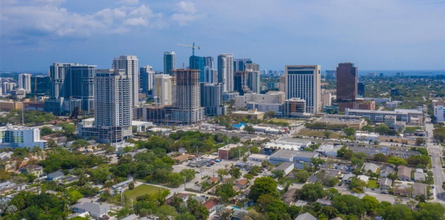 Villa ou maison à Fort Lauderdale, Floride 1 chambre, 74.32 m2 № 1180195