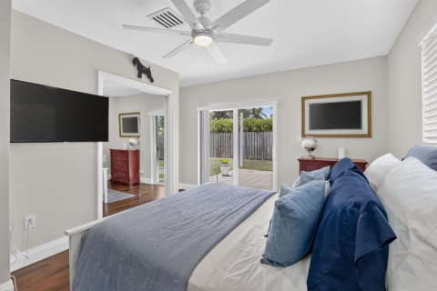 House in Fort Lauderdale, Florida 3 bedrooms, 115.38 sq.m. № 2261535 - photo 14