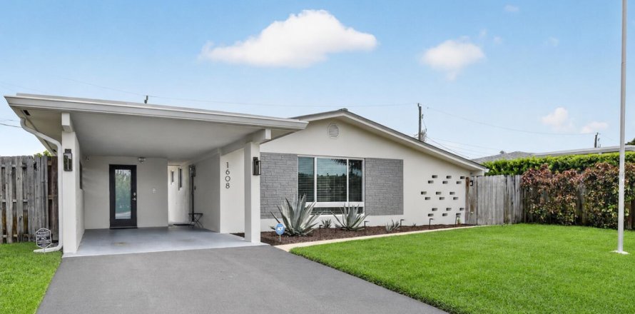 House in Fort Lauderdale, Florida 3 bedrooms, 115.38 sq.m. № 2261535