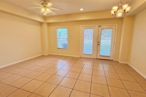 Appartement à louer à Gainesville, Floride: 2 chambres, 128.95 m2 № 2425796 - photo 5