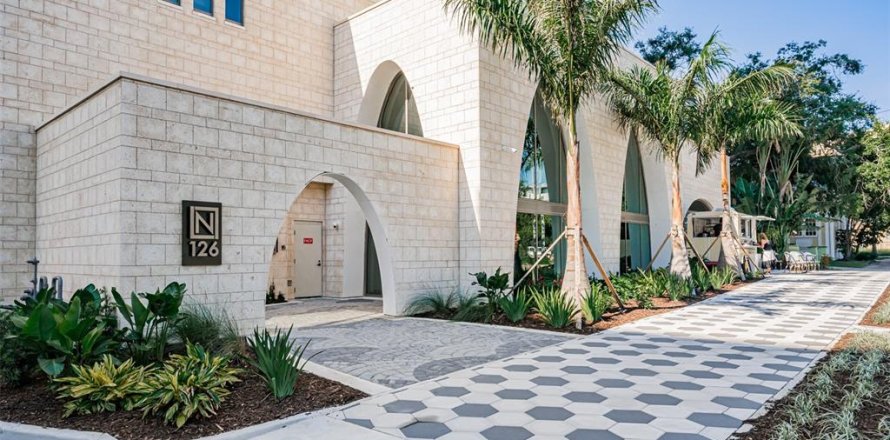 Condominio en Saint Petersburg, Florida, 3 dormitorios № 1898523