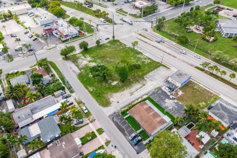 Propiedad comercial en venta en Fort Lauderdale, Florida № 1859115 - foto 13