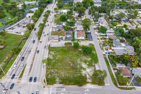 Propiedad comercial en venta en Fort Lauderdale, Florida № 1859115 - foto 11