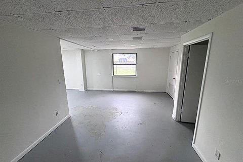 Commercial property in Edgewater, Florida 74.32 sq.m. № 2099421 - photo 13