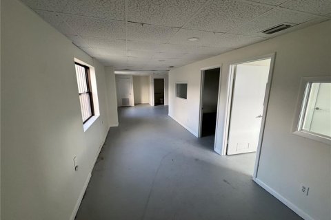 Купить коммерческую недвижимость в Эджуотер, Флорида 74.32м2, № 2099421 - фото 4