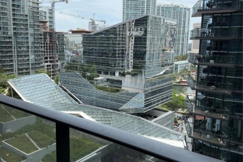 Condo in Miami, Florida, 1 bedroom № 2177717 - photo 17