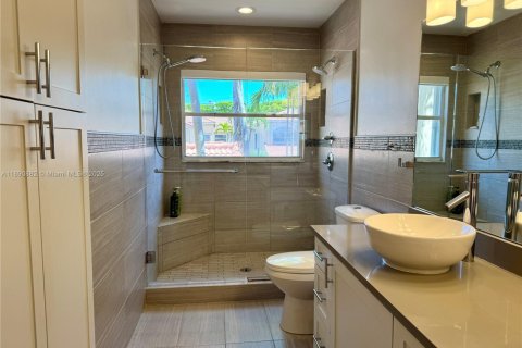 Townhouse in Aventura, Florida 3 bedrooms, 165.37 sq.m. № 1943854 - photo 18