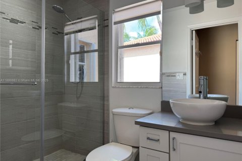 Townhouse in Aventura, Florida 3 bedrooms, 165.37 sq.m. № 1943854 - photo 16