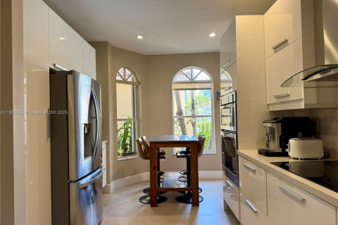 Townhouse in Aventura, Florida 3 bedrooms, 165.37 sq.m. № 1943854 - photo 5