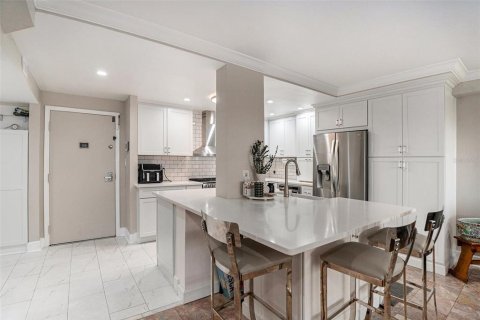 Condo in Tampa, Florida, 3 bedrooms  № 1630914 - photo 9