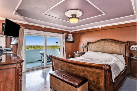 Condo in Tampa, Florida, 3 bedrooms  № 1630914 - photo 28