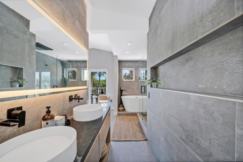 Touwnhouse à vendre à Hollywood, Floride: 3 chambres, 185.8 m2 № 1863232 - photo 20