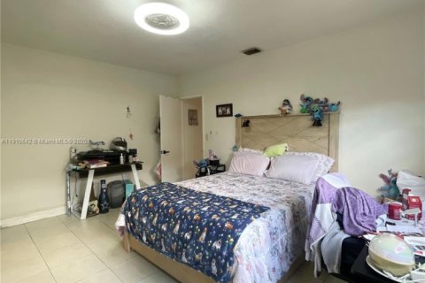 Casa en venta en Miramar, Florida, 3 dormitorios, 151.06 m2 № 1966949 - foto 16