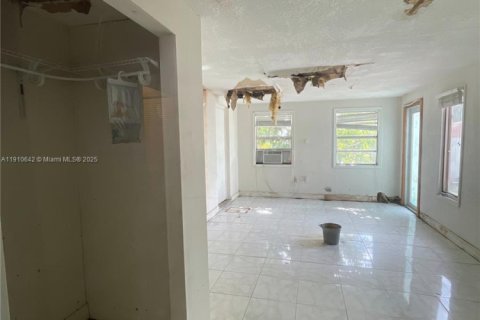 Casa en venta en Miramar, Florida, 3 dormitorios, 151.06 m2 № 1966949 - foto 21