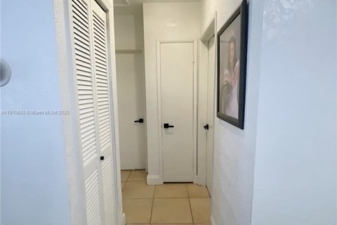 Casa en venta en Miramar, Florida, 3 dormitorios, 151.06 m2 № 1966949 - foto 10