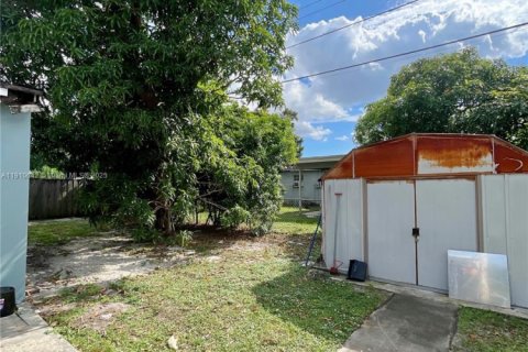 Casa en venta en Miramar, Florida, 3 dormitorios, 151.06 m2 № 1966949 - foto 23