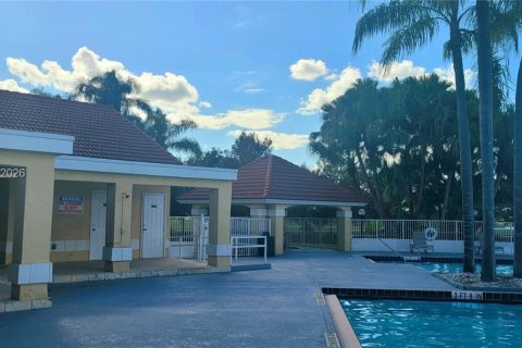 Condominio en alquiler en Sunrise, Florida, 2 dormitorios, 98.94 m2 № 2047623 - foto 18