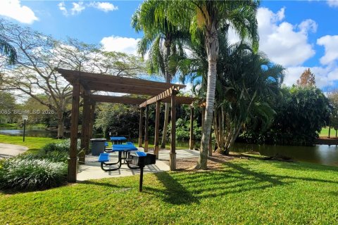 Condominio en alquiler en Sunrise, Florida, 2 dormitorios, 98.94 m2 № 2047623 - foto 12