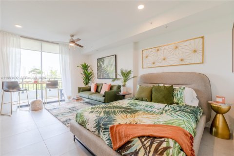 Снять в аренду виллу или дом в Майами, Флорида № 2025298 - фото 4