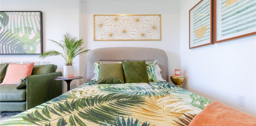 Студия в Майами, Флорида № 2025298