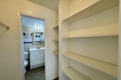 Copropriété à louer à Clearwater, Floride: 3 chambres, 118.36 m2 № 1916222 - photo 21