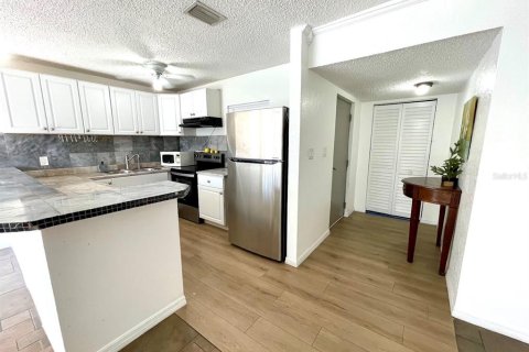 Condo in Clearwater, Florida, 3 bedrooms  № 1916222 - photo 6