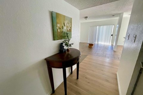 Copropriété à louer à Clearwater, Floride: 3 chambres, 118.36 m2 № 1916222 - photo 4