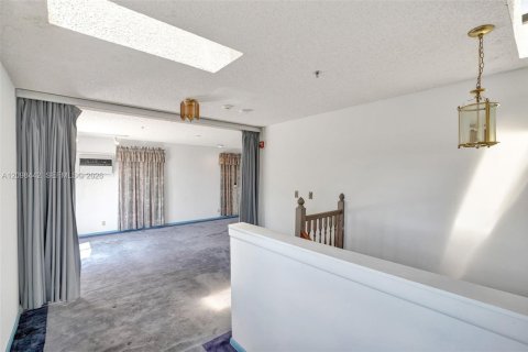 Villa ou maison à vendre à West Park, Floride: 5 chambres, 272.58 m2 № 2397415 - photo 20