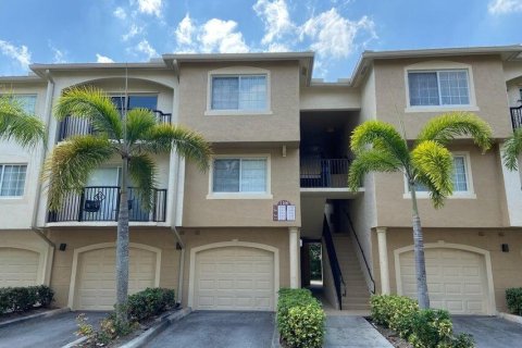 Condo in Royal Palm Beach, Florida, 2 bedrooms  № 2191869