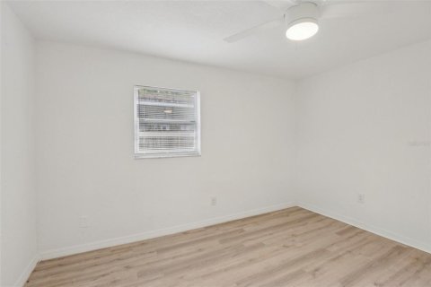 House in Tampa, Florida 5 bedrooms, 158.68 sq.m. № 1866841 - photo 21