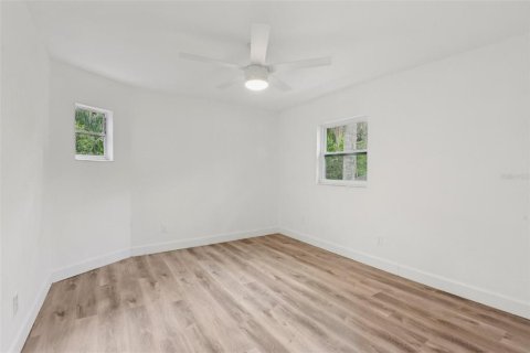 House in Tampa, Florida 5 bedrooms, 158.68 sq.m. № 1866841 - photo 30