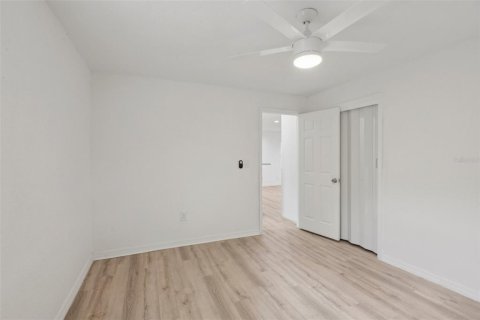 House in Tampa, Florida 5 bedrooms, 158.68 sq.m. № 1866841 - photo 20