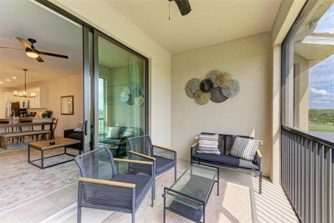 Condo in Bradenton, Florida, 2 bedrooms in LAKEWOOD NATIONAL  № 1371195 - photo 23