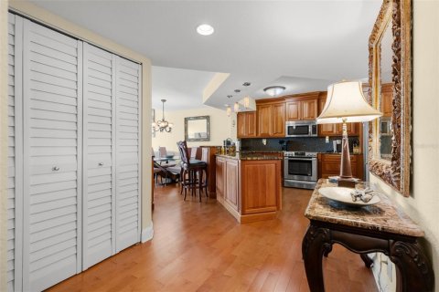 Copropriété à louer à Saint Petersburg, Floride: 2 chambres, 116.59 m2 № 2097546 - photo 4