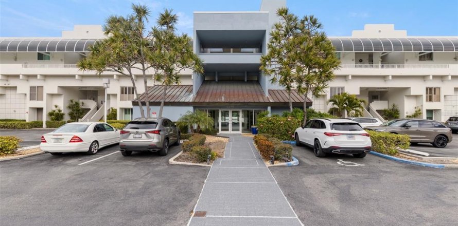Condo à Saint Petersburg, Floride, 2 chambres № 2097546