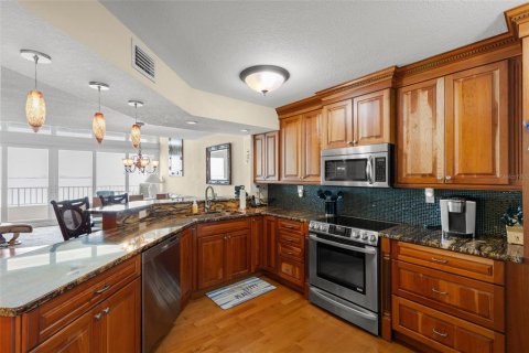 Copropriété à louer à Saint Petersburg, Floride: 2 chambres, 116.59 m2 № 2097546 - photo 6