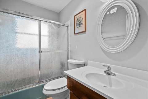 Condo in Deerfield Beach, Florida, 2 bedrooms  № 2178212 - photo 18