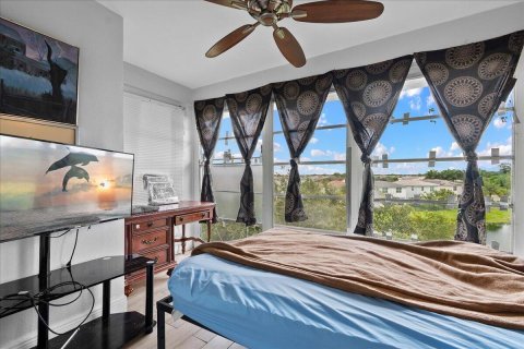 Condo in Deerfield Beach, Florida, 2 bedrooms  № 2178212 - photo 14